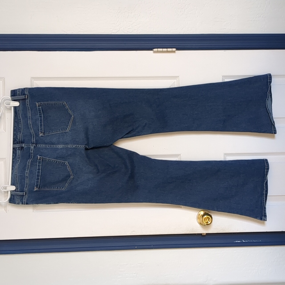 Torrid Blue Flare Jeans size 14 - Picture 2 of 4